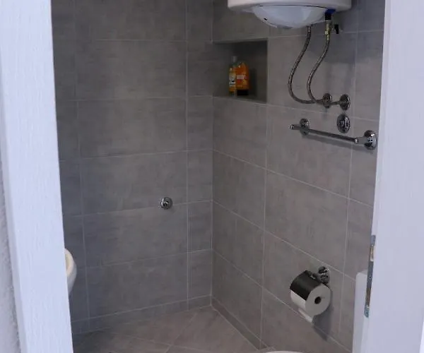 Zlatne Perle 아파트