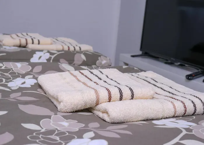 Zlatne Perle 아파트